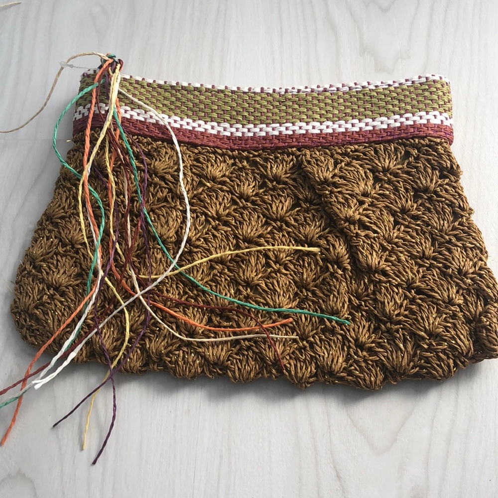 NWT Muche Et Muchette Crochet Clutch